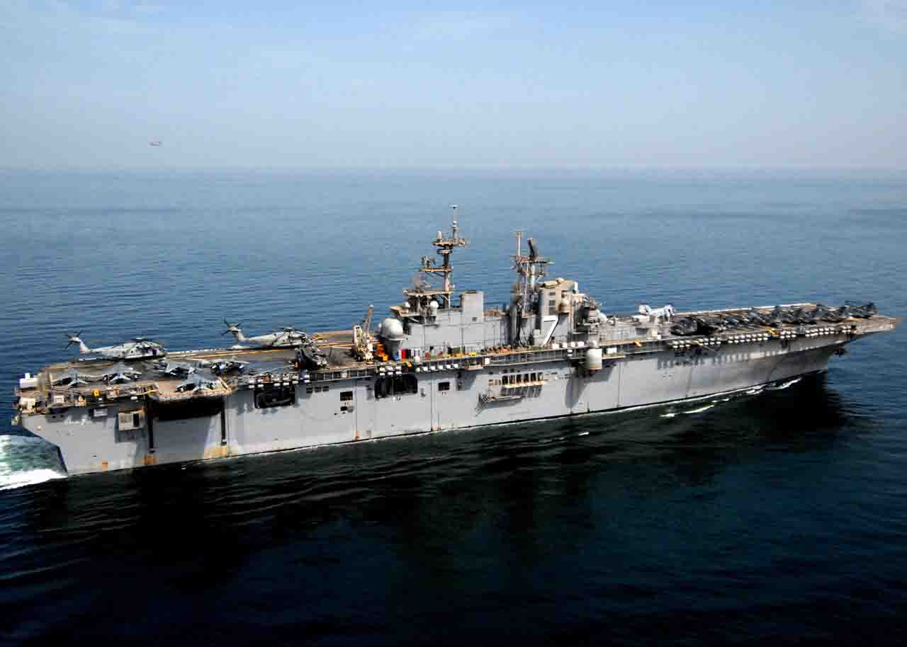 USS Iwo Jima (LHD 7)